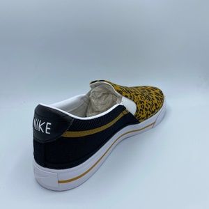 Nike Court Legacy Women's Slip